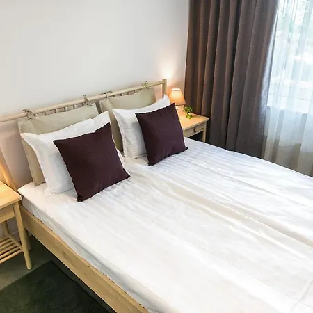 Nobile - Coral Complex With Parking & Pool * Warna