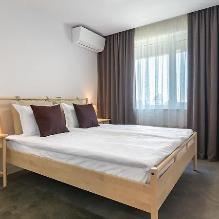 Nobile - Coral Complex With Parking & Pool *